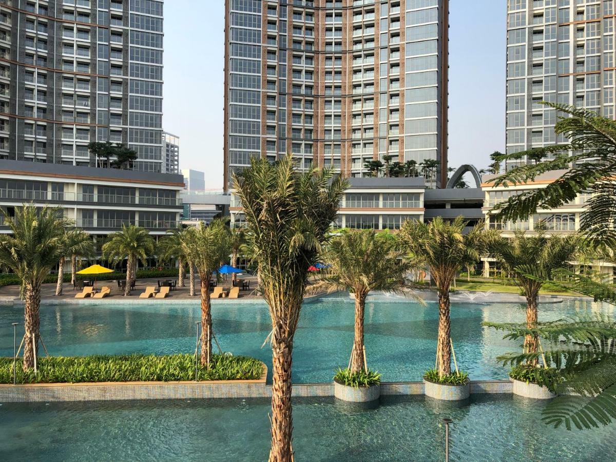 Gold Coast Pik Sea View Apartments By Longesuites Jacarta Exterior foto