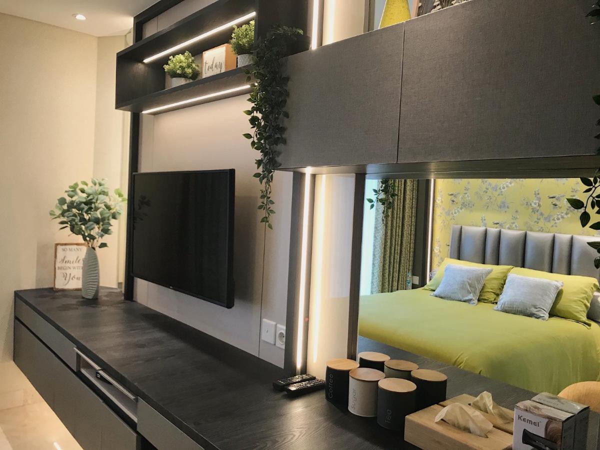 Gold Coast Pik Sea View Apartments By Longesuites Jacarta Exterior foto